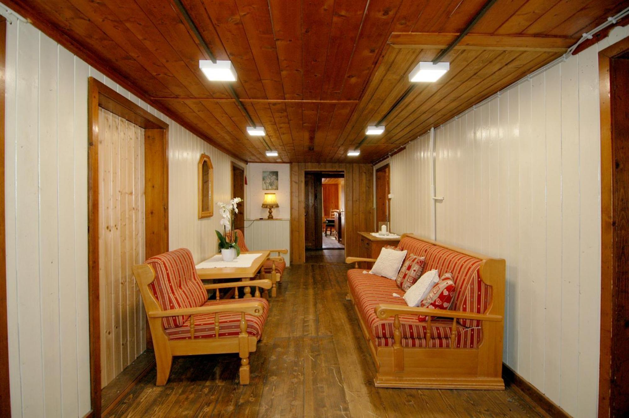 Walmendinger Haus Apartment Hirschegg  Ruang foto
