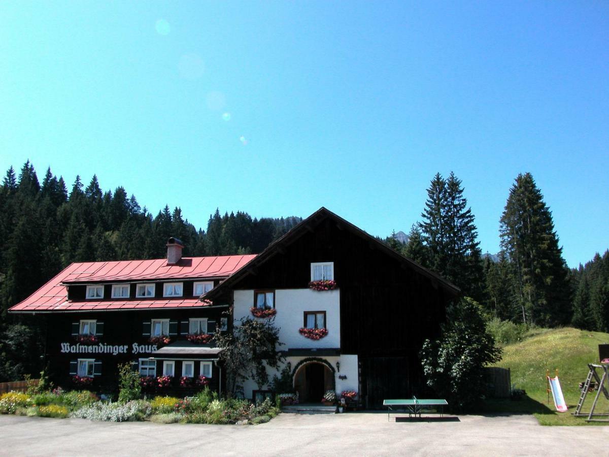 Walmendinger Haus Apartment Hirschegg  Bagian luar foto
